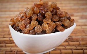 سفارش آنلاین کشمش تیزابی تاکستان شرایط ویژه