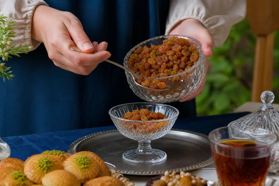 کشمش آفتابی معیارهای انتخاب برای خرید عمده و خانگی